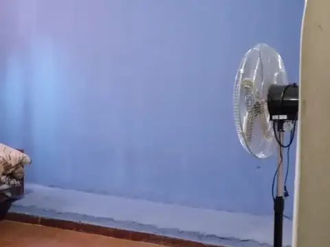 venta de casa en block, o separada ( departamento en planta baja de 3 ambientes mas 2 departamentos)