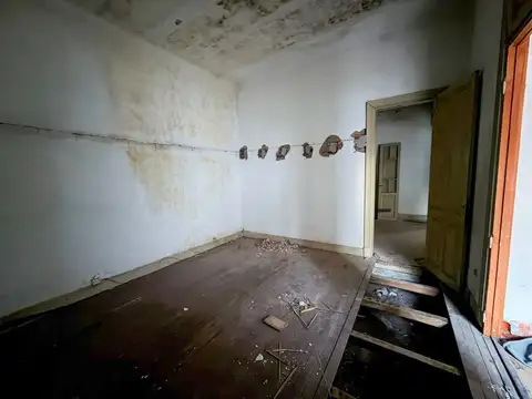VENTA CASA 3 AMBIENTES FLIPPING EXCELENT UBICACION