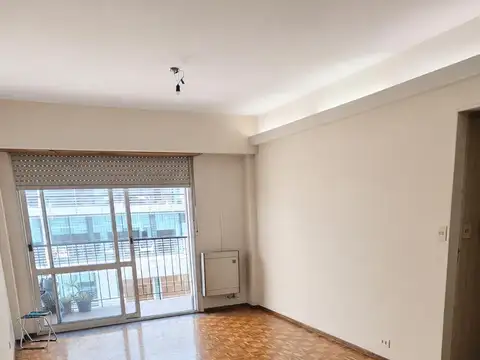 Departamento 3 ambientes en Venta | Colegiales | con balcón, baulera y Cochera fija