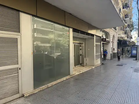 Local en Recoleta