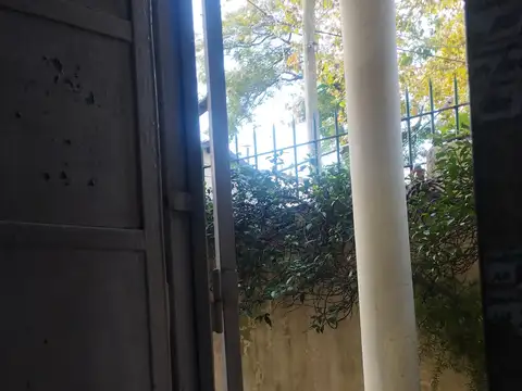 Depto Tipo Casa 2 ambientes con 1 baño