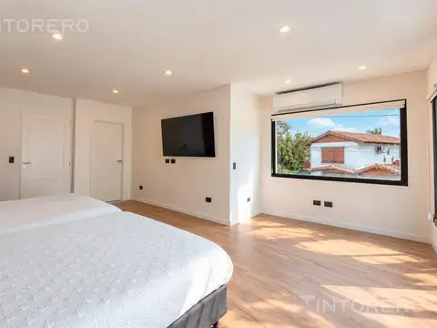 Casa 6 ambientes con 2 baños