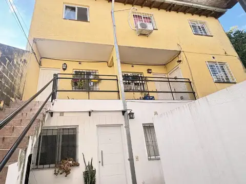 Depto Tipo Casa en Venta de 3 ambientes