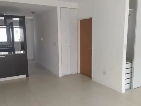 Mendoza 4800, Piso 8