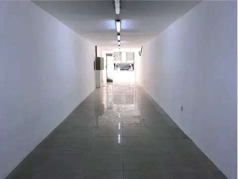 Vende Local Cordon 18 de Julio CON RENTA FINANCIA