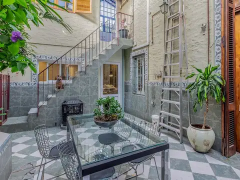 Casa 6 ambientes con 3 baños