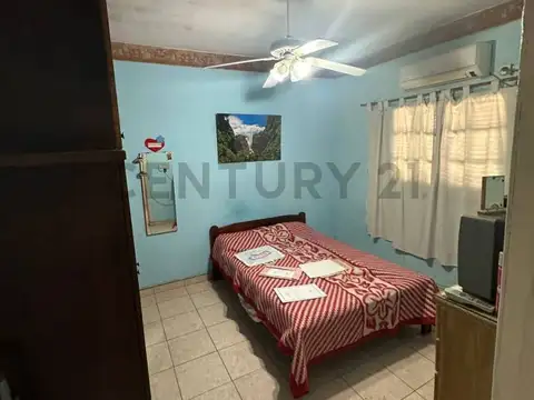 VENTA CASA 4 AMBIENTES CON COCHERA Y PATIO - QUILMES OESTE