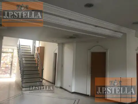 Local en Venta 25 años