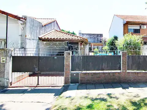 Guido y Spano al 5400 entre Mendoza y Carlos Calvo