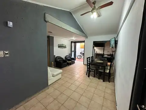 Depto Tipo Casa en Venta 49 años