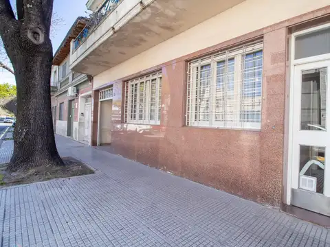 Depto Tipo Casa en Venta 54 años