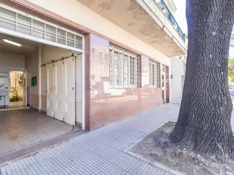 Depto Tipo Casa en Venta con 1 cocheras