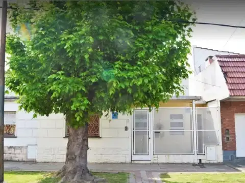 VENTA CASA 3 AMB-C/ TERRAZA- LANUS -CREDITO