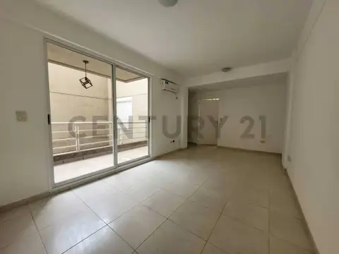 Departamento en Alquiler 2 ambientes con balcón y patio – Almagro