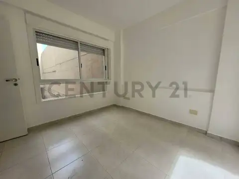 Departamento en Alquiler 2 ambientes con balcón y patio – Almagro