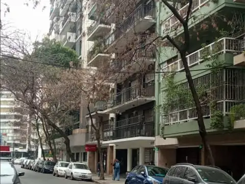Cochera en venta en Almagro Norte