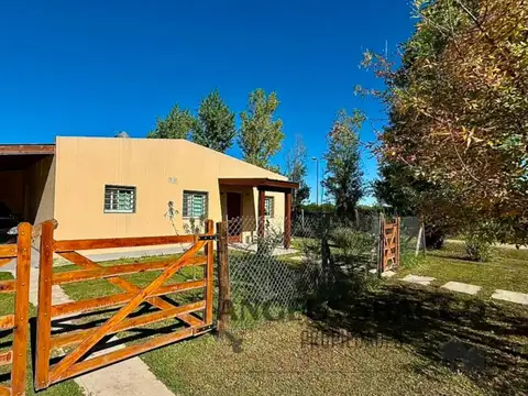 Excelente Casa  en el Pueblo de Torres.