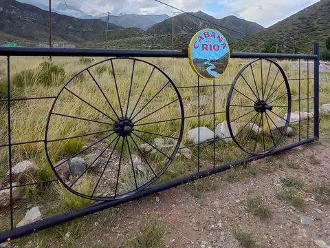 CASA ESTILO CABAÑA, 2 DORMITORIOS, PISCINA, LUJÁN 