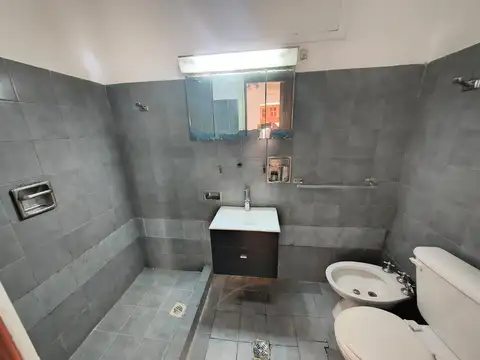 Depto Tipo Casa en Venta en Bernal Oeste, USD 36.000
