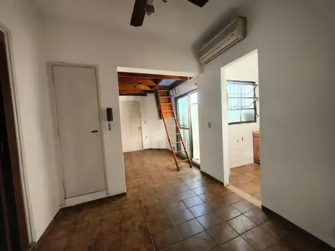 VENTA PH 2AMB MUY LUMINOSO TIPO DUPLEX S/EXPENSAS
