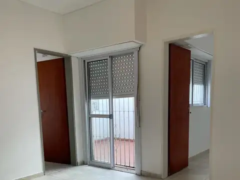 Depto Tipo Casa en Alquiler de 2 dormitorios