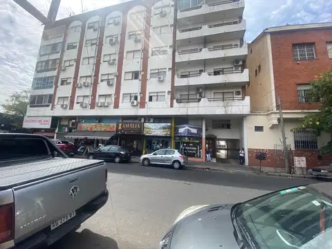 25 De Mayo 400, Piso 4