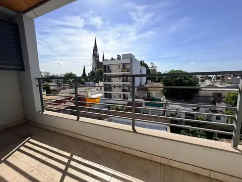 Departamento en Alquiler en Santos Lugares, $ 650.000