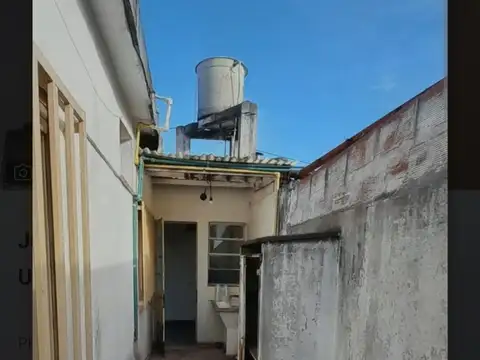Depto Tipo Casa en Alquiler en Villa Luzuriaga, $ 450.000