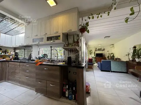 Casa 4 ambientes con 1 baño