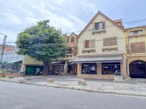 Cochera en Venta de 12m2 en Martínez