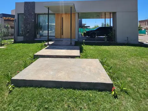 HAUSER alquila casa amoblada de 2 habitaciones en El Portillo de Terrada!