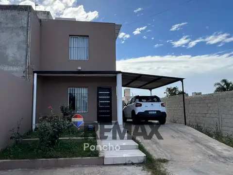 SE VENDE CASA EN B° ACHACHAY 5 AMB.