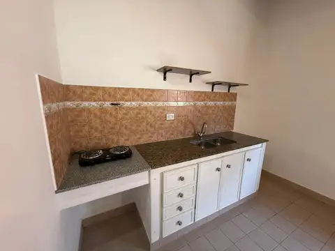 Departamento en Alquiler en Villa de Mayo, $ 580.000