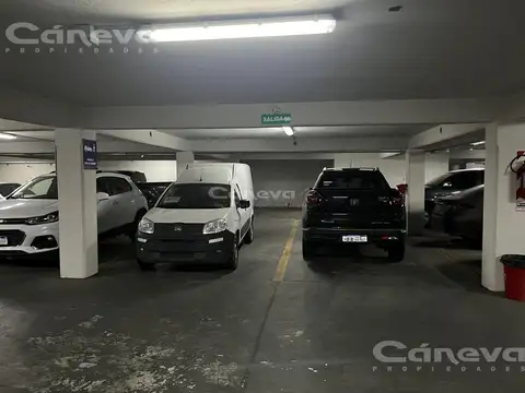 Cochera en pleno centro de Bariloche