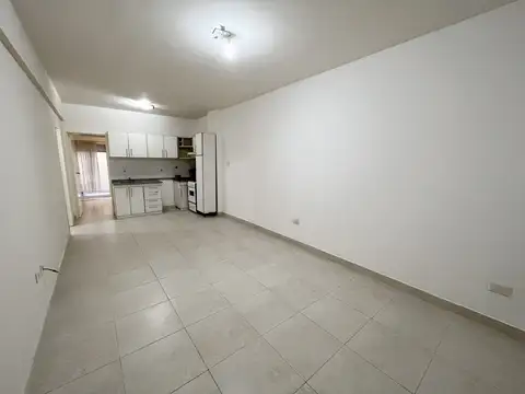 San Guillermo 6100, Piso P B