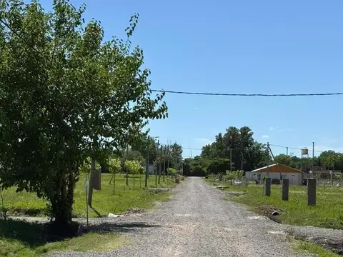 Oportunidad! lote en venta en Barrio semi cerrado Las Lomada
