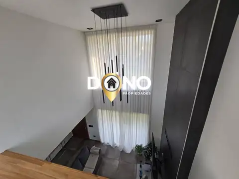 Casa en Venta en Berazategui, USD 390.000