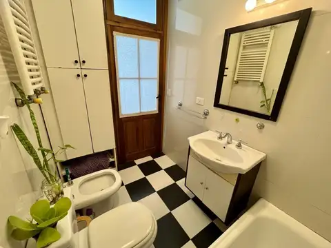 Depto Tipo Casa 5 ambientes con 2 baños