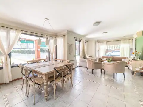 Casa en Venta en Funes, USD 480.000