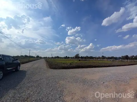 VENTA - EXCELENTES LOTES EN BARRIO SEMI CERRADO EN  PILAR -