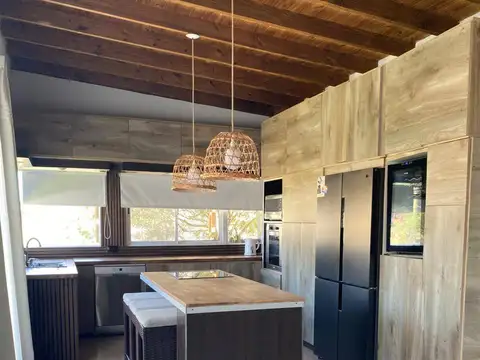 Casa en Alquiler Temporal en Costa Esmeralda, USD 300