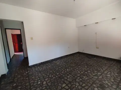 Depto Tipo Casa en Alquiler 50 años