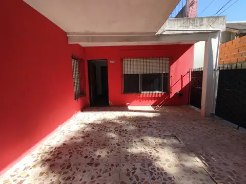 Depto Tipo Casa en Alquiler de 3 dormitorios