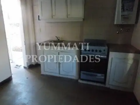 Casa 3 ambientes con 1 baño