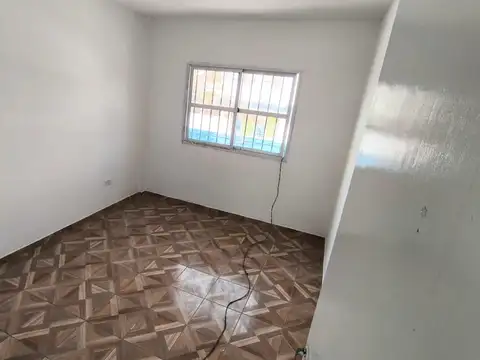 ALQUILER DPTO 3 AMBIENTES EN LLAVALLOL