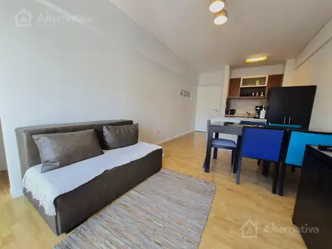 Av. Coronel Diaz  al 1700 4º entre Charcas y Güemes