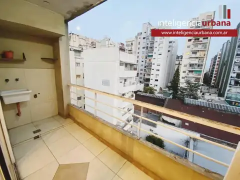 Excelente departamento monoambiente dividido con balcón