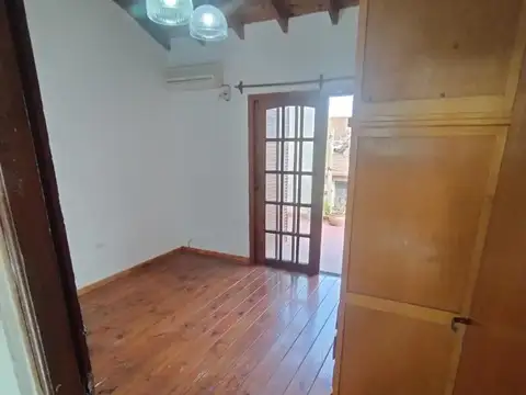 Depto Tipo Casa en Venta de 5 ambientes