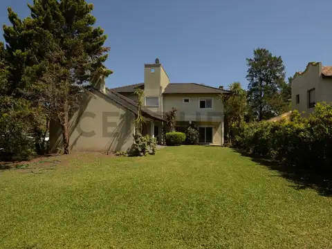 Casa en Venta de 4 dormitorios