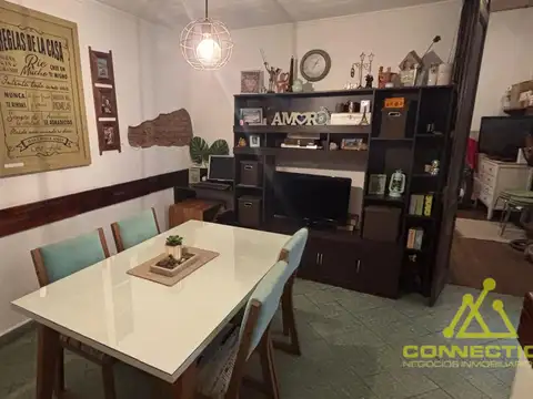 PH 3 AMBIENTES CON PATIO, ALTILLO Y COCHERA 2 AUTOS – CONSTITUCIÓN